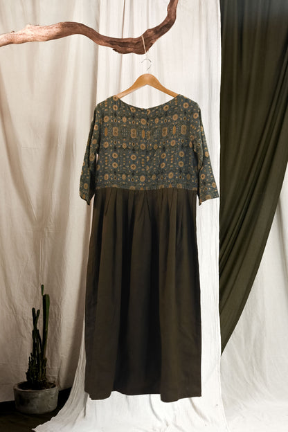 Pleated Dress - Ajrakh