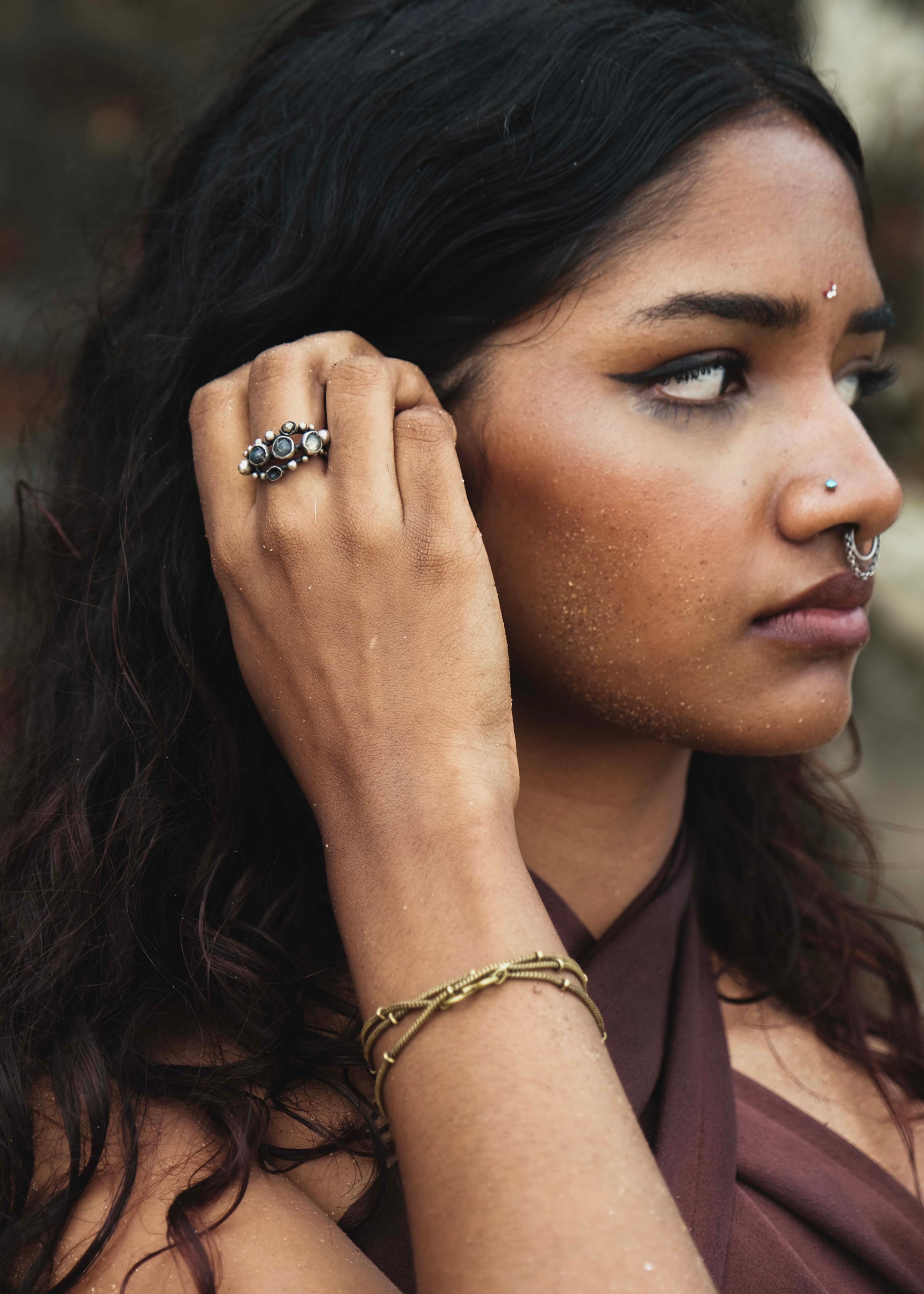 Silver stone ring